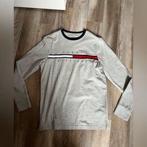 Tommy Hilfiger Gray Crew Neck Shirt with Stripe Detail